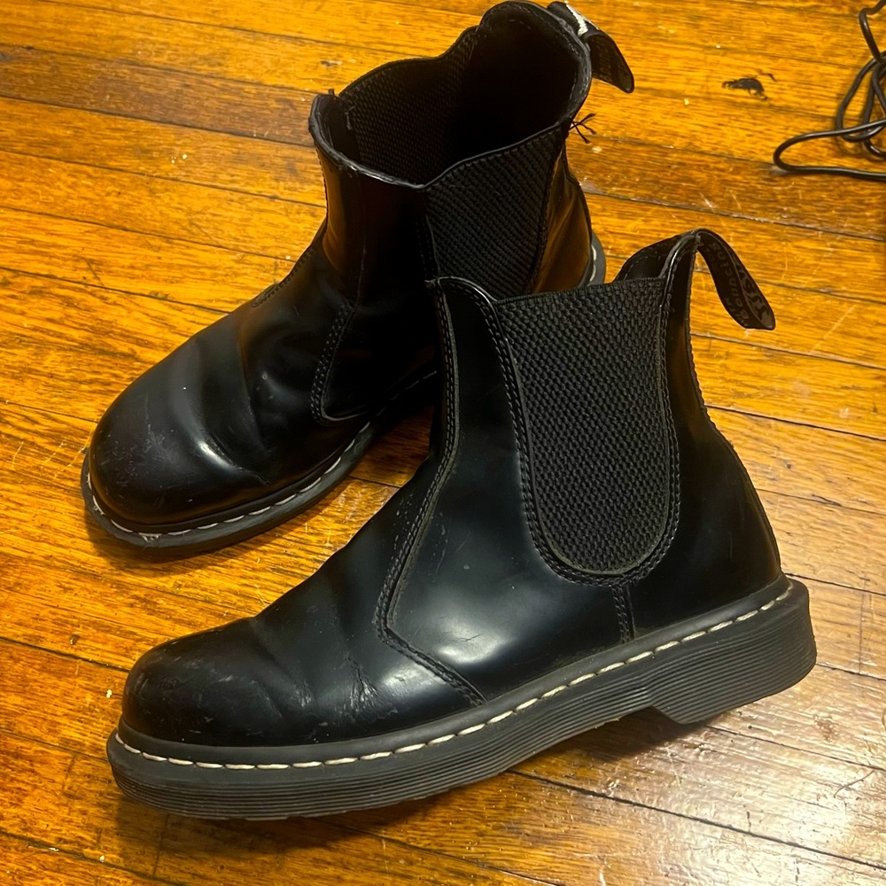 Doc Marten Leather 2975 Ankle Boot - 39 EU